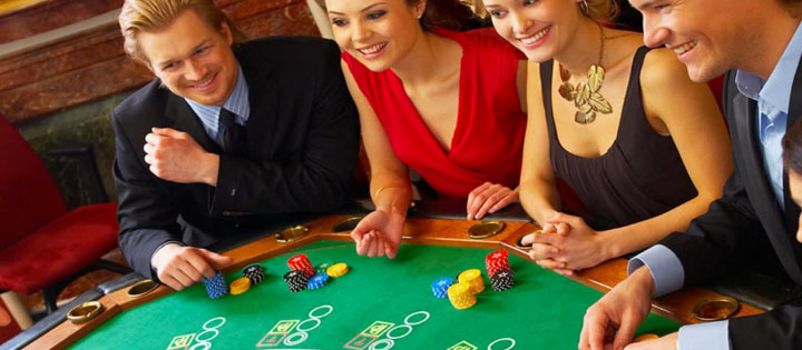 Singaporean players enjoying Live Casino games